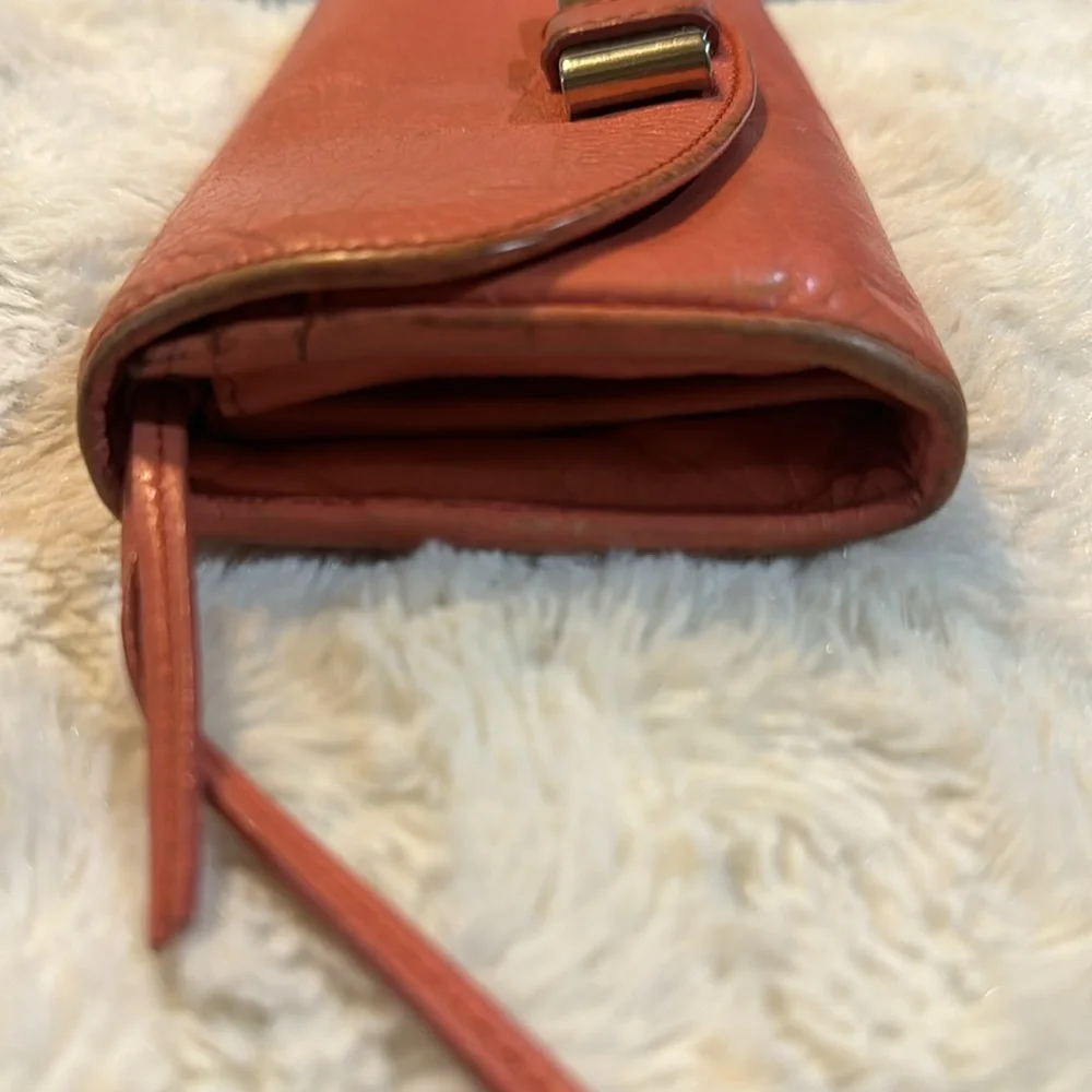 Chloe Peach Wallet With A Snappy Snap Button & Zipper is Zippy - Picture 16 of 16